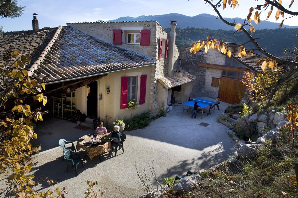 La Grange D'Agnes Bed and Breakfast Montmaur-en-Diois Exteriör bild